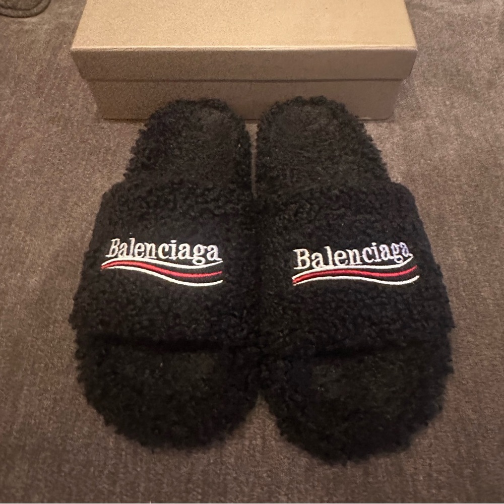 Black fur balenciaga slippers